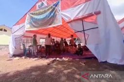 Siswa pengungsi erupsi Gunung Lewotobi ikuti pembelajaran darurat