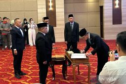 Zulhas minta pejabat Kemenko Pangan kejar target swasembada pangan