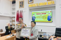 Kapolresta Bogor dianugerahi penghargaan  "Presisi Award" atas pelayanan yang optimal