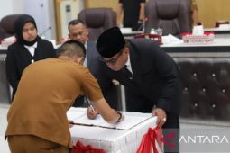 Bupati Madina dan DPRD teken nota kesepakatan KUA-PPAS 2025