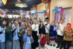 Keluarga mantan Wali Kota Kediri apresiasi program prorakyat Vinanda