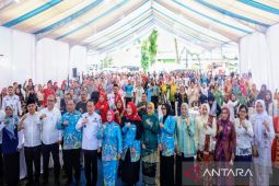 Ketua PKK Madina hadiri pengukuhan pengurus Forikan