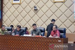 Anggota Dewan Jambi dan Komisi V DPR RI bahas pembangunan prioritas 2025