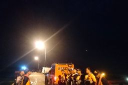 Tim SAR cari nelayan jatuh dari kapal di Perairan Buteng