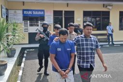 Tim gabungan TNKS dan Polres Rejang Lebong tangkap pelaku pembalakan liar