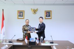 RI, S Korea bolster cooperation in financial service supervision