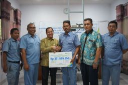 Pekerja di Bangka Barat terima santunan manfaat "Return To Work" sebesar Rp351 juta