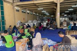 KPU Kota Serang kebut pengepakan logistik pilkada