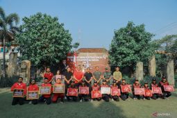 Bupati Gianyar bagikan bonus atlet