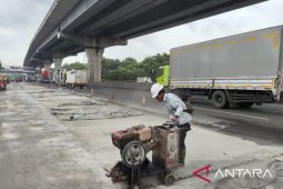 Jasamarga rekonstruksi jalan Km 32 Tol Jakarta-Cikampek