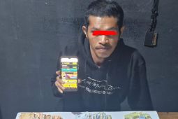 Tiga pria di Ternate diringkus Tim Resmob Polres saat main Judol di terminal