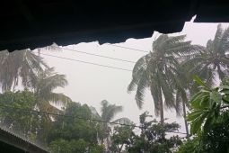 Gangguan atmosfer picu cuaca buruk di NTB