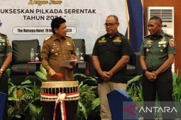 Pemprov Maluku  minta kabupaten kota fasilitasi warga tanpa KTP-e