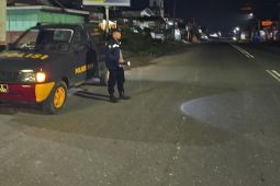 Patroli Polres Simalungun keliling kota Parapat pastikan kamtibmas