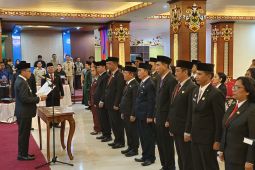 Pj Bupati Murung Raya lakukan penyegaran organisasi dengan pelantikan pejabat baru