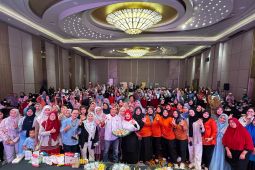Ratusan pelaku UMKM kue tradisional ikuti "Grand Baking Demo"
