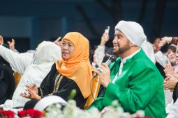 Khofifah ajak generasi muda tingkatkan prestasi dan jauhi narkoba