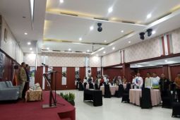 Kades dan lurah di Belitung tandatangani ikrar netralitas Pilkada 2024