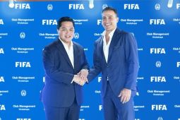 Ketum PSSI sambut kehadiran legenda sepak bola dunia di Indonesia