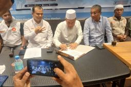 Kontrak politik, Hidayatullah-Yasyir Ridho teken 8 program prioritas