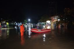 BPBD evakuasi warga terdampak banjir di Ponorogo