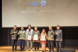 Akademi Lampung berikan apresiasi seni kepada tiga seniman lokal berprestasi