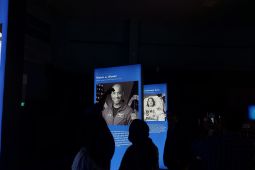 Merasakan sensasi jadi astronot kehormatan di The Infinite Singapura