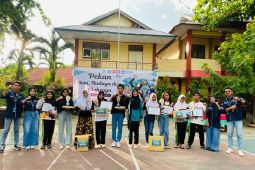 Mahasiswa UNG gelar rangkaian Hari Guru di SMP 1 Tilamuta