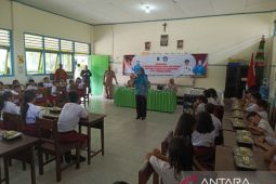 Siswa SD Santo Paulus antusias makan siang bergizi gratis