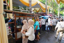 Khofifah sajikan beragam kuliner saat momen coblosan pilkada