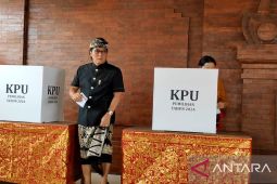 Cawagub Bali Giri Prasta pantau pemungutan suara di Badung