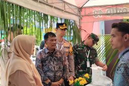 Pj Bupati Tabalong pantau pencoblosan  di empat TPS