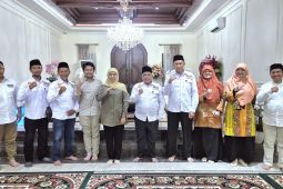 PKS Jatim silaturahim dengan Khofifah-Emil