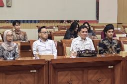 Ini permintaan Komisi III terkait prosedur penggunaan senjata api personel Polri