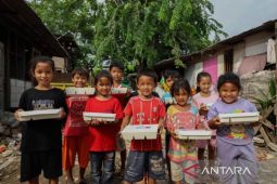 Baznas RI salurkan 5.000 paket makanan bergizi untuk yatim dan duafa di Bekasi