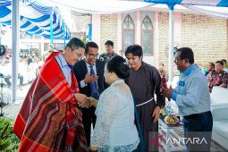 Pemkot Medan serahkan bantuan  Rp120 juta bagi dua gereja