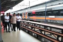 Menhub: Simpul transportasi siap hadapi lonjakan penumpang Natal dan tahun baru