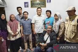 KP2MI dampingi PMI bertemu keluarganya setelah terpisah 37 tahun