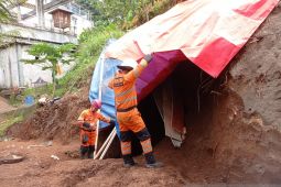 Pemkot Bogor pastikan warga korban tertimbun longsor selamat