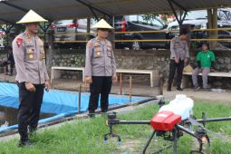 Gunakan drone, Polres Trenggalek implementasikan pertanian modern