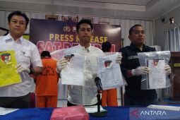 Polres Mukomuko tangkap tiga tersangka korupsi dana desa
