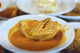 Santan dalam masakan Minang: Risiko kolesterol atau justru sehat?