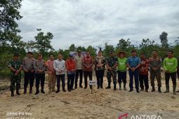 Wabup Debby ajak masyarakat jaga kelestarian lingkungan