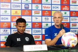 Cornelli sebut absennya Munster beri keuntungan Arema FC