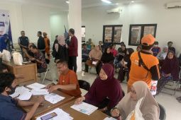 Perum BULOG salurkan bantuan pangan tahap III sebanyak 9.478,79 ton
