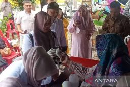 Disnak Aceh layani pemeriksaan kesehatan hewan gratis