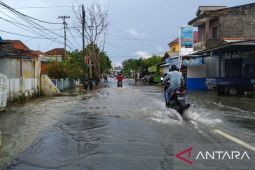 BPBD minta warga Pangkalpinang tidak buang sampah di saluran drainase
