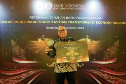 Bank bjb raih penghargaan Bank dengan Layanan Kas Terbaik dari BI