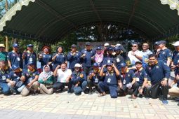 Penjabat Bupati Kobar dukung budidaya anggur dalam pot