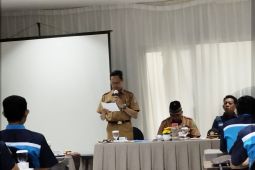 Tabalong thickens social assistance for 900 extreme poor families
